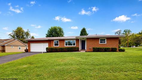 1613 Russell Court Fairmont WV 26554