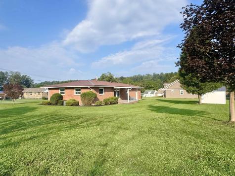 1613 Russell Court Fairmont WV 26554