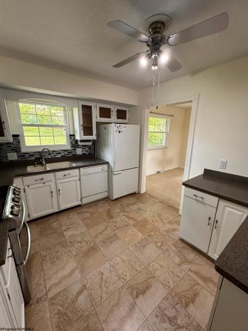 1386 Headlee Avenue Morgantown WV 26505-2674