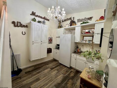 1834 Old Womans Run Sutton WV 26601