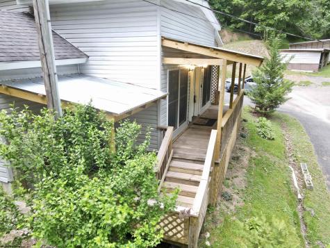 1834 Old Womans Run Sutton WV 26601