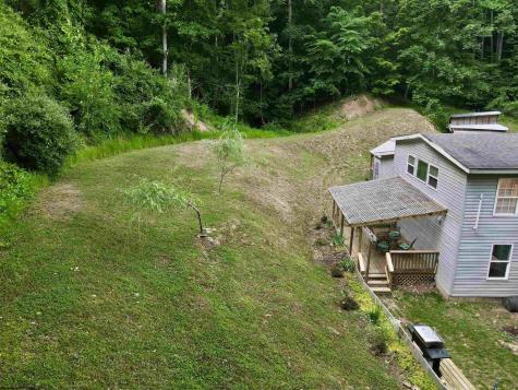 1834 Old Womans Run Sutton WV 26601