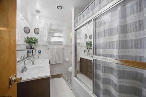 15 Columbia Road Shinnston WV 26431