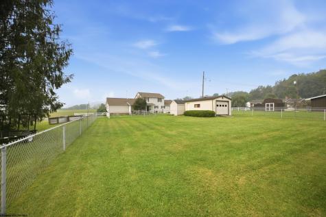 15 Columbia Road Shinnston WV 26431
