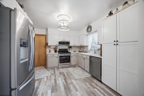 15 Columbia Road Shinnston WV 26431
