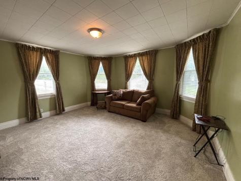 67 W Park Avenue Westover WV 26501