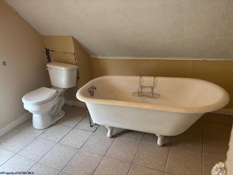 67 W Park Avenue Westover WV 26501