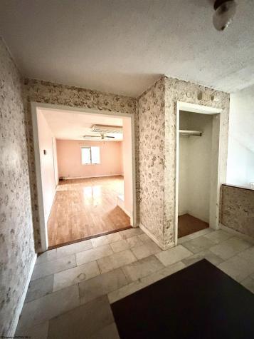 973 Bonnett Hollow Glenville WV 26351