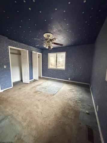 973 Bonnett Hollow Glenville WV 26351