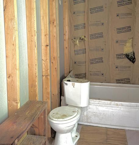 973 Bonnett Hollow Glenville WV 26351
