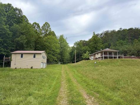 973 Bonnett Hollow Glenville WV 26351