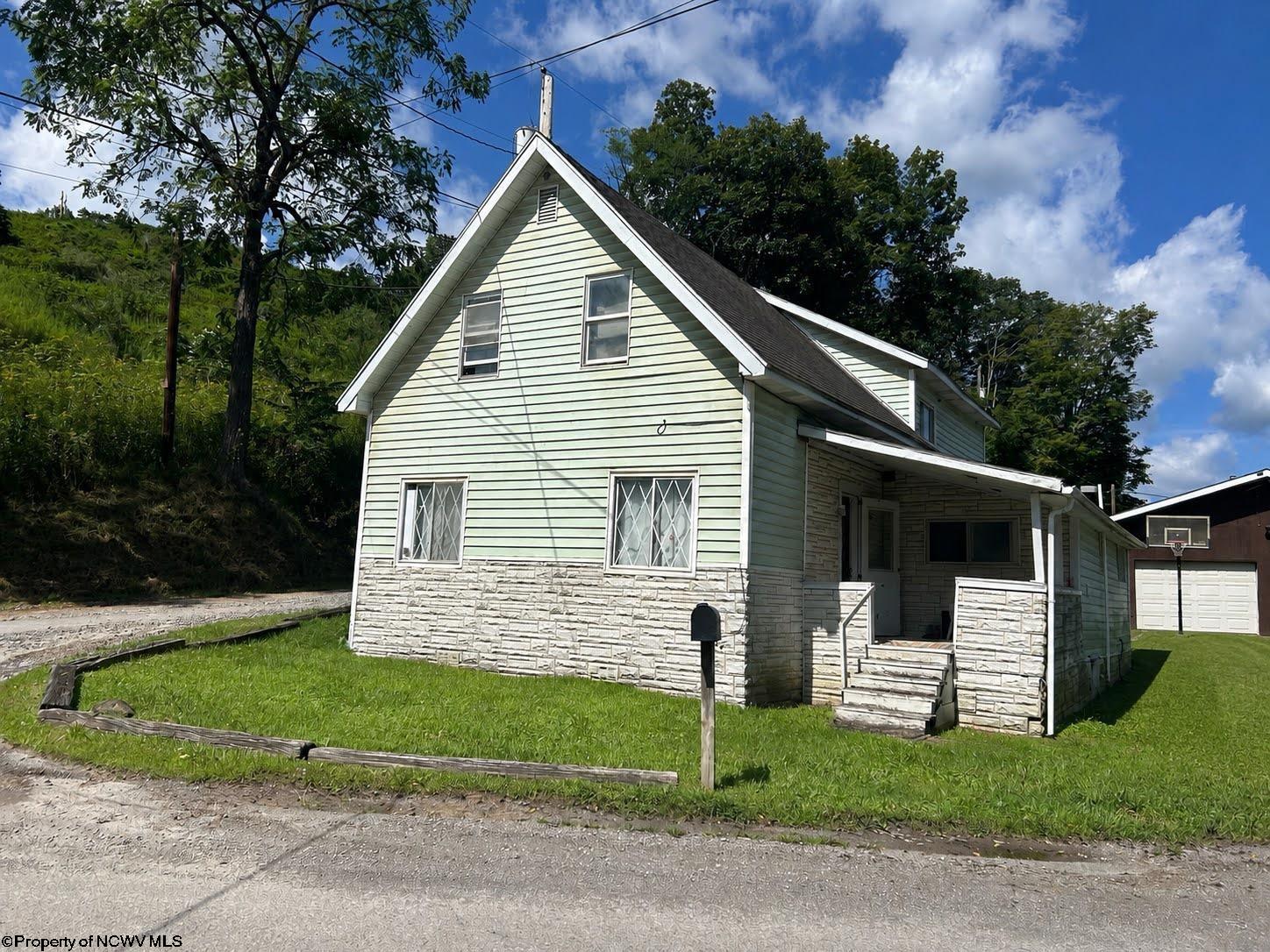1213 Plum Run Road Mannington WV 26582