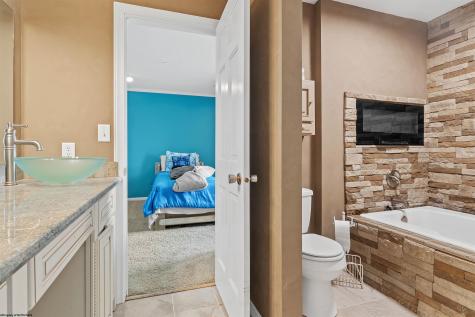 142 Vecchio Lane Morgantown WV 26508