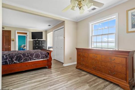 142 Vecchio Lane Morgantown WV 26508