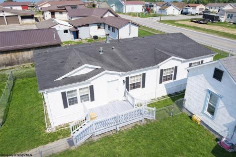 1317 N River Avenue Weston WV 26452