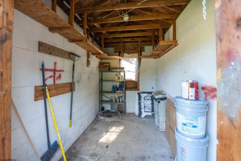 872 Summers School Road Morgantown WV 26508