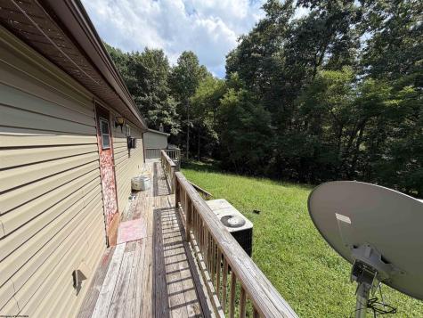 1685 Riffle Creek Road Huttonsville WV 26273