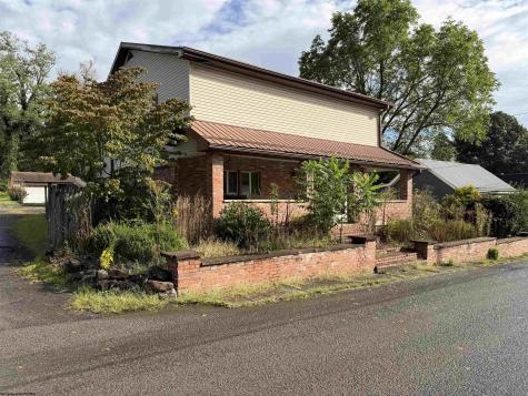 306 Naomi Street Fairmont WV 26554
