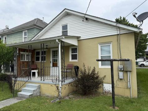 1513 Lavalette Avenue Elkins WV 26241