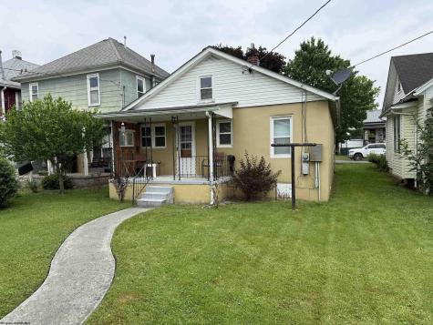 1513 Lavalette Avenue Elkins WV 26241