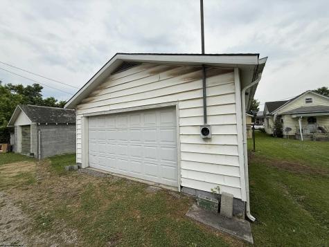 1513 Lavalette Avenue Elkins WV 26241