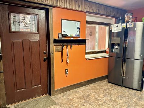84 Billingsley Hollow Road Fairview WV 26570