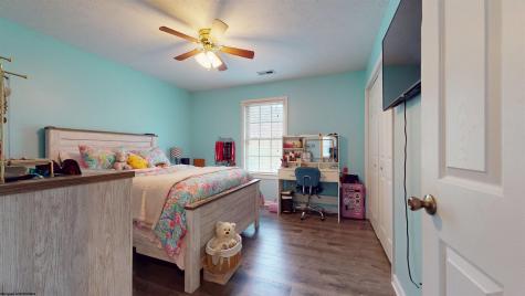 26 Pepperbush Lane Fairmont WV 26554