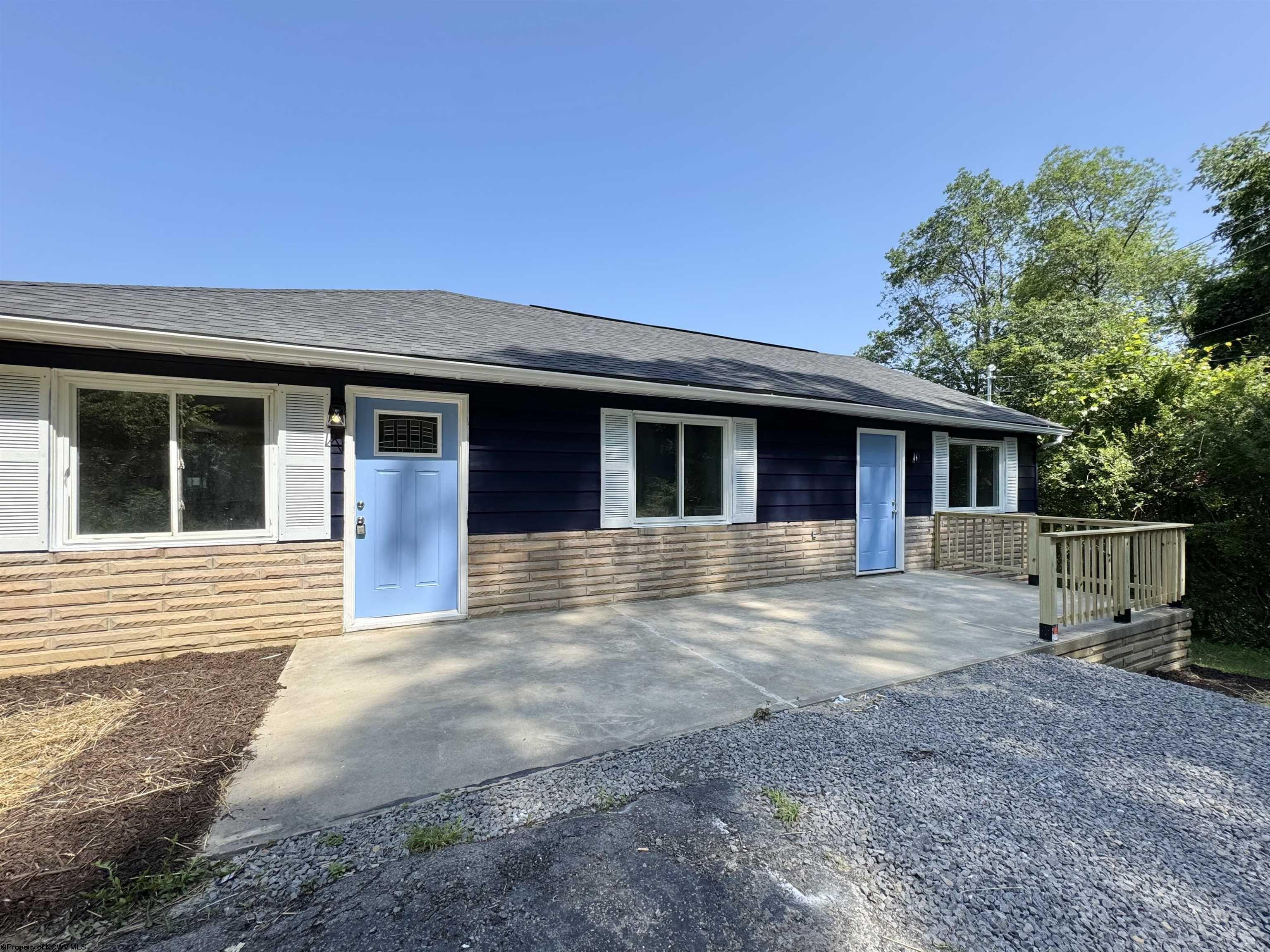 209 Norway Loop Fairmont WV 26554