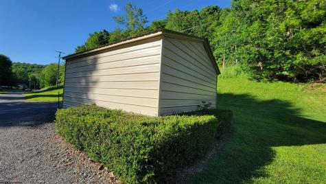 24 Line Drive Fairmont WV 26554