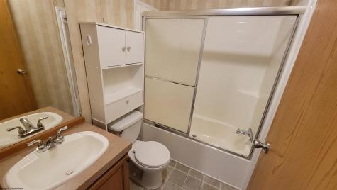 24 Line Drive Fairmont WV 26554