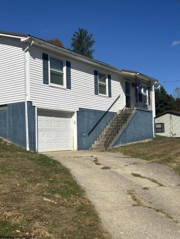38 Upper Drive Buckhannon WV 26201
