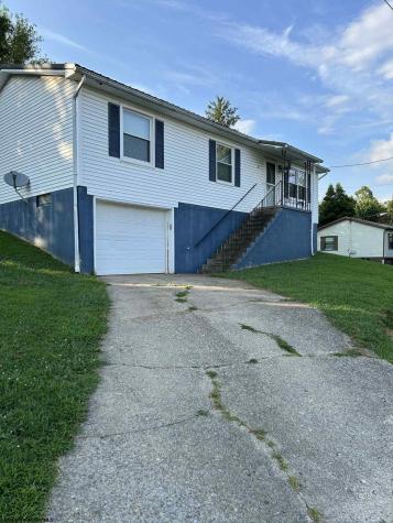 38 Upper Drive Buckhannon WV 26201