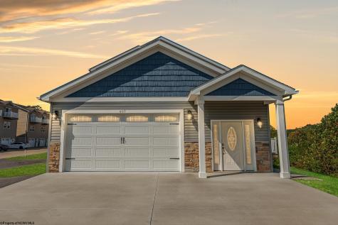 407 Kings Point Lane Morgantown WV 26508