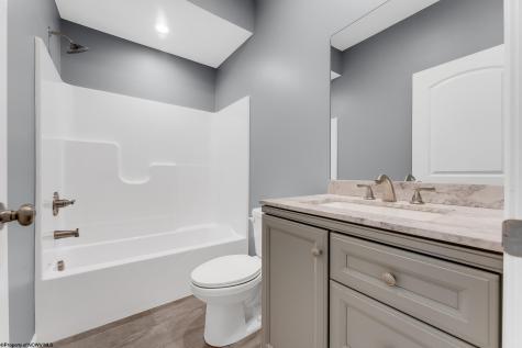 407 Kings Point Lane Morgantown WV 26508