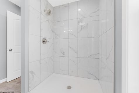 407 Kings Point Lane Morgantown WV 26508