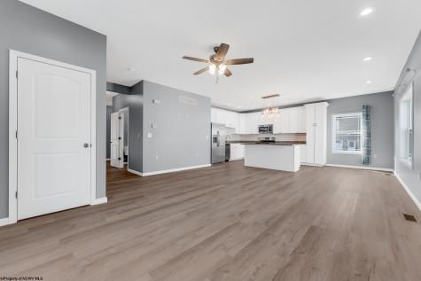 407 Kings Point Lane Morgantown WV 26508