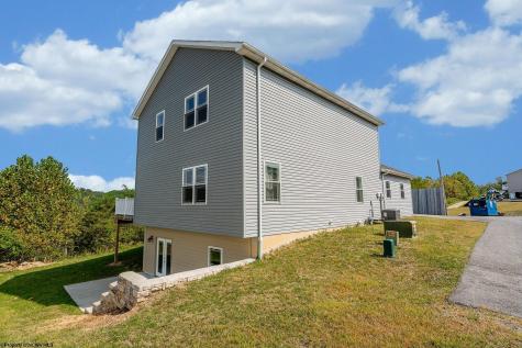 407 Kings Point Lane Morgantown WV 26508