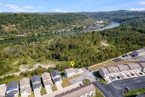 407 Kings Point Lane Morgantown WV 26508