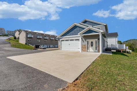 407 Kings Point Lane Morgantown WV 26508