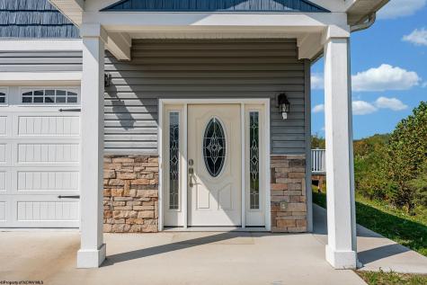 407 Kings Point Lane Morgantown WV 26508