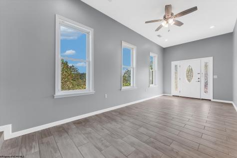 407 Kings Point Lane Morgantown WV 26508