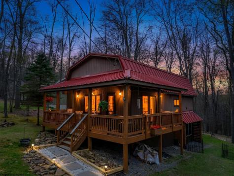 576 Hemlock Circle Terra Alta WV 26764
