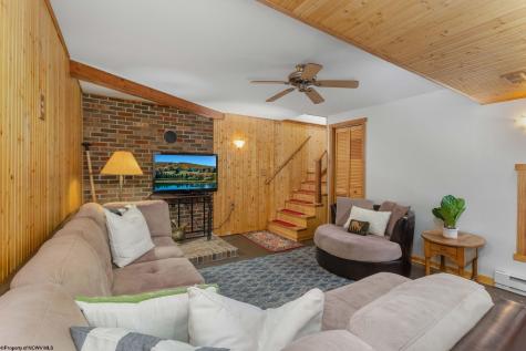 576 Hemlock Circle Terra Alta WV 26764