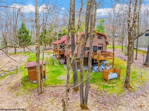576 Hemlock Circle Terra Alta WV 26764