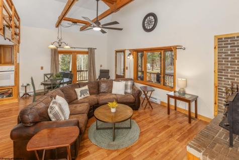 576 Hemlock Circle Terra Alta WV 26764