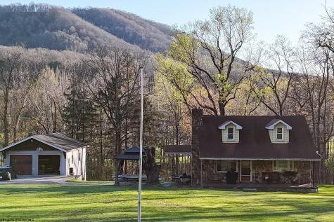 48 Bow Hunter Way Parsons WV 26287