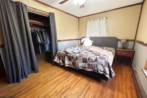 48 Bow Hunter Way Parsons WV 26287