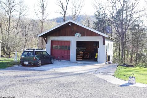 48 Bow Hunter Way Parsons WV 26287