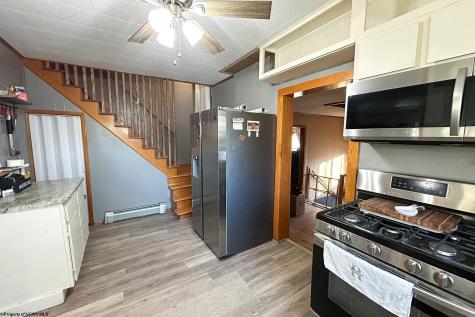 48 Bow Hunter Way Parsons WV 26287