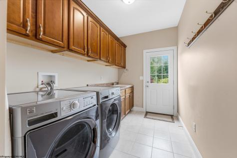 672 Poplar Woods Drive Morgantown WV 26505